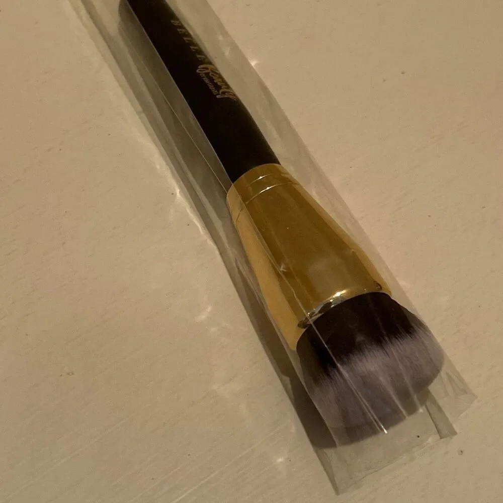 Belle Beauty Foundation Brush Number 1 Liquid Powder Cream New
